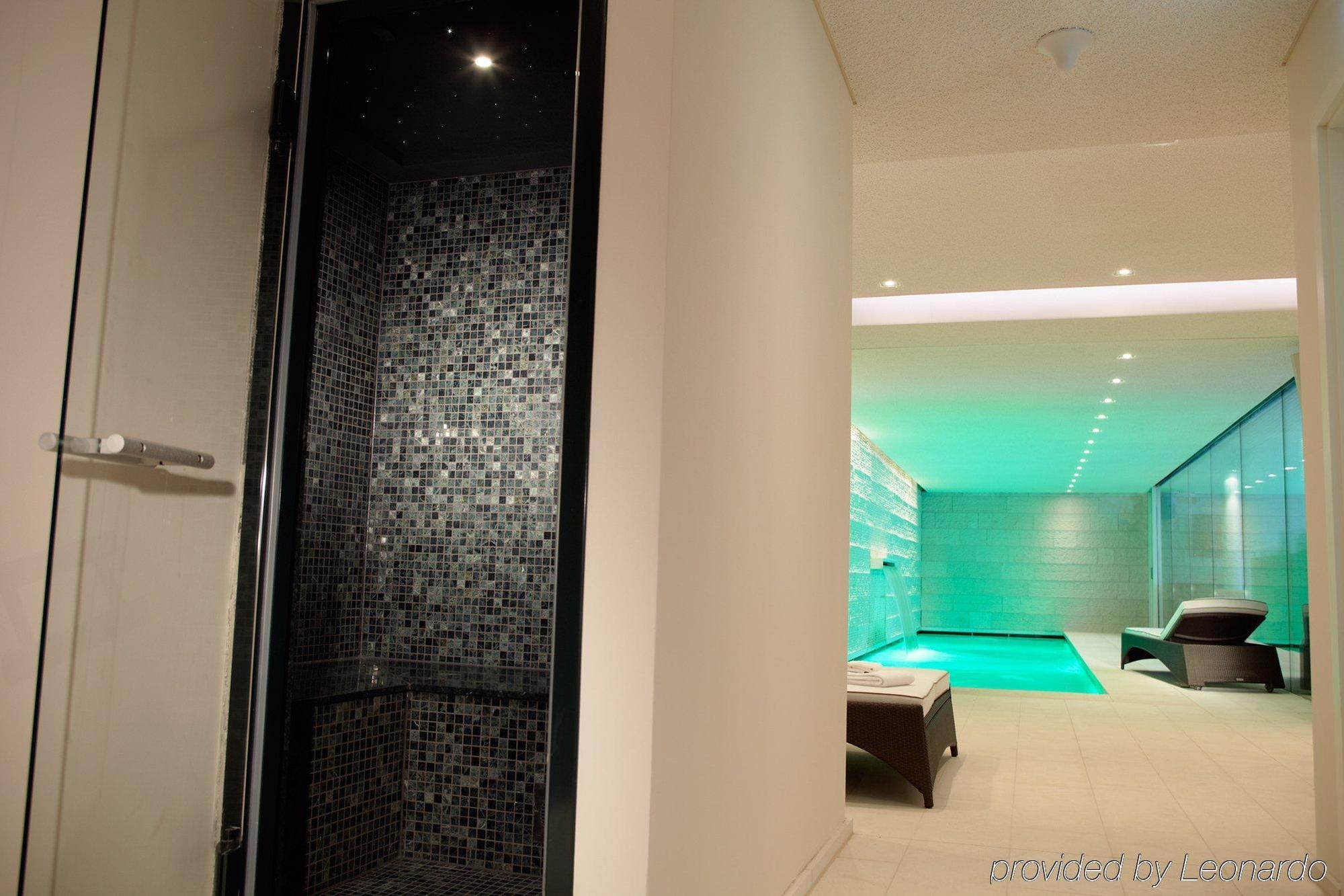 Boutique Hotel Villa Am Ruhrufer Golf & Spa مولهايم ان الرور دير المرافق الصورة